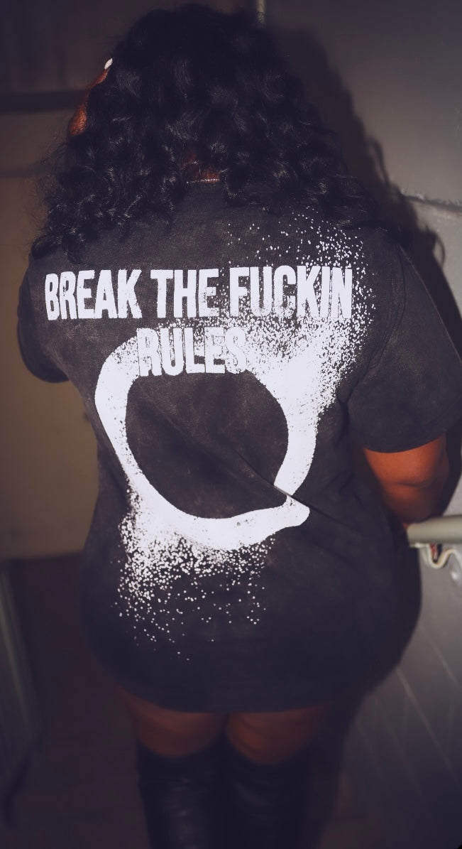 “Rule Breaker” Oversized graphic tee